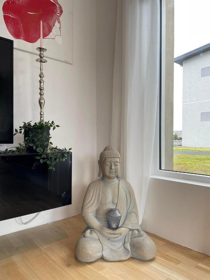 Spacious 3Br Condo Near Blue Lagoon 15M Airport 9M Njarthvik Ngoại thất bức ảnh