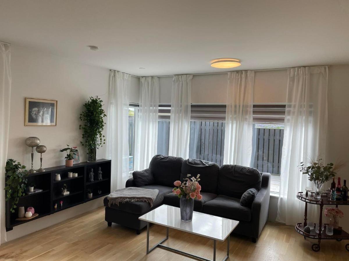 Spacious 3Br Condo Near Blue Lagoon 15M Airport 9M Njarthvik Ngoại thất bức ảnh