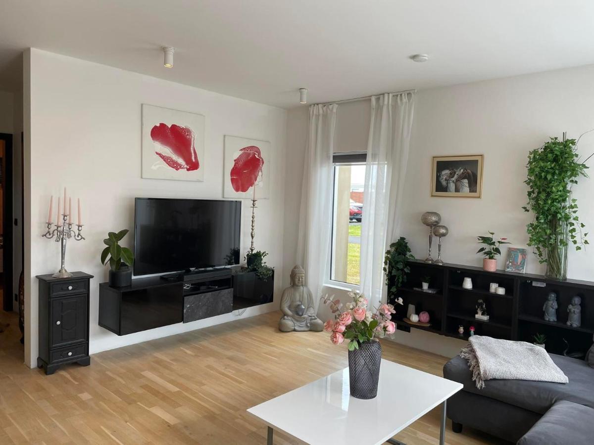 Spacious 3Br Condo Near Blue Lagoon 15M Airport 9M Njarthvik Ngoại thất bức ảnh